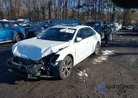 2020 Volkswagen Passat 2.0T Sel из США, поврежденный, VIN 1VWCA7A35LC006050